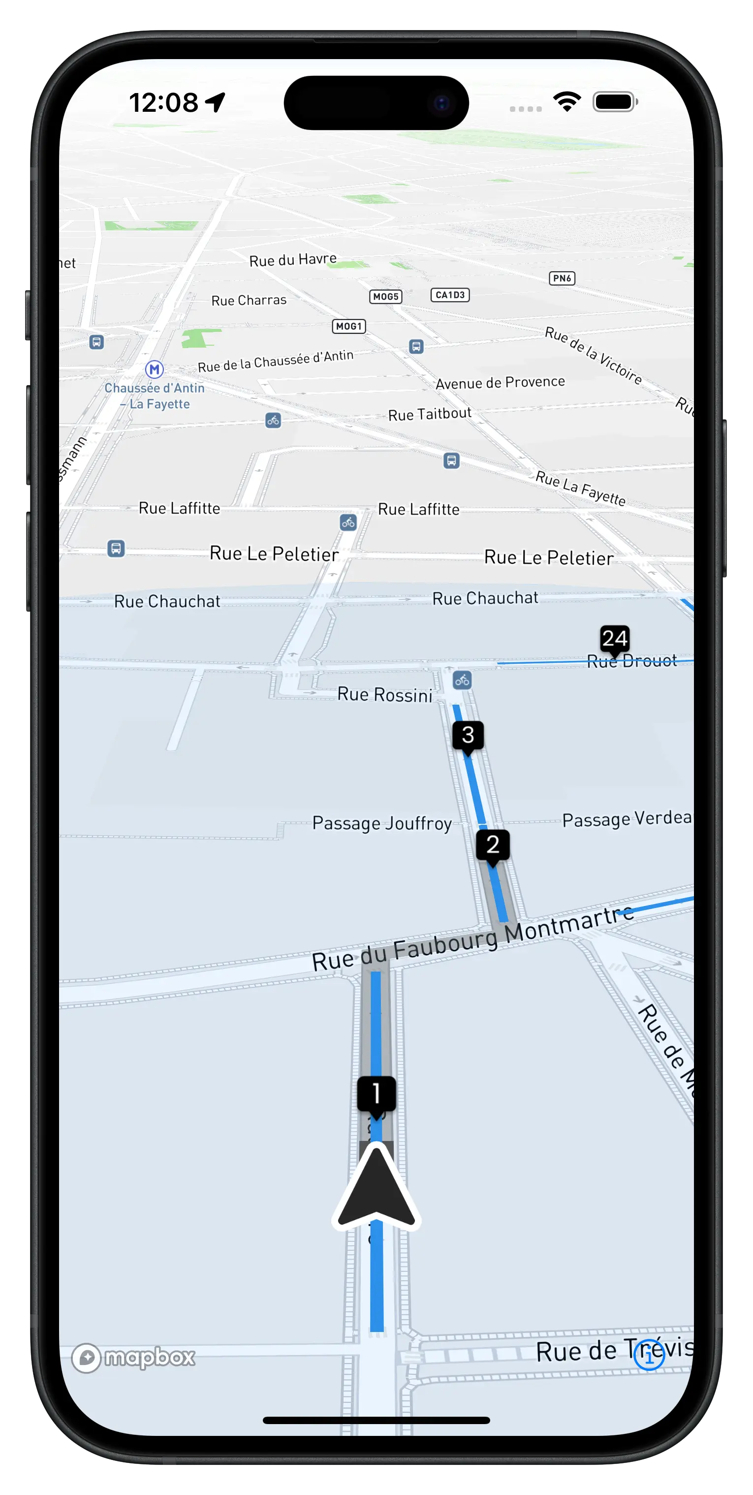 Écran de navigation de l'application Naml avec des directions étape par étape vers les places de stationnement